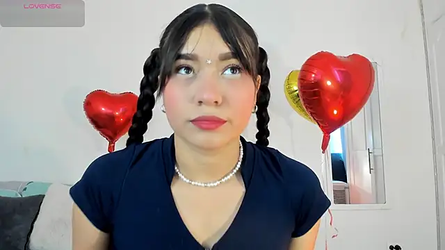 Maia W10 online show from 02/25/25, 06:20