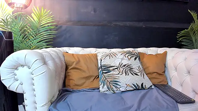 Regan   online show from 10/12/25, 12:09