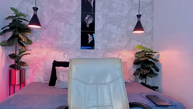 Regan   online show from 10/14/25, 03:40