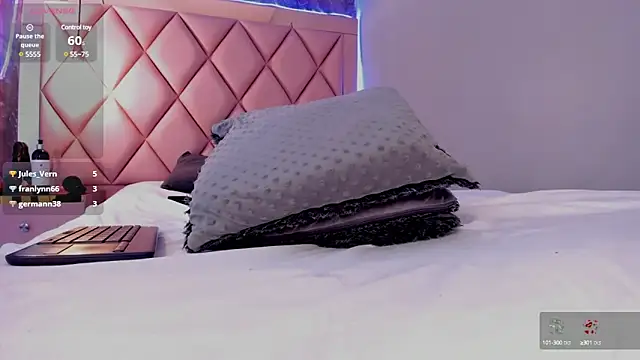 Snapshot of megan_100 chatting on 01/26/25, 10:13 megan 100 online show from 01/26/25, 10:13