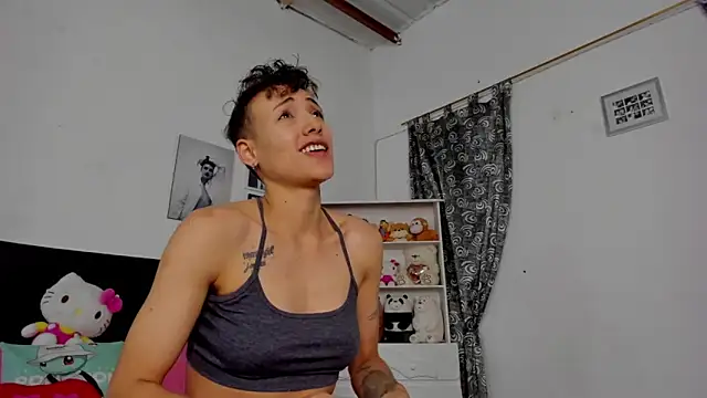 Snapshot of megan_100 chatting on 11/20/25, 06:18 megan 100 online show from 11/20/25, 06:18