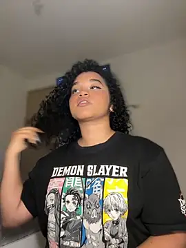 Snapshot of Lucy_wilson5 chatting on 11/03/25, 11:37 Lucy wilson5 online show from 11/03/25, 11:37