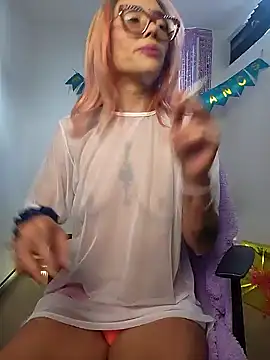 Snapshot of 911Calling chatting on 02/07/25, 08:20 911Calling online show from 02/07/25, 08:20