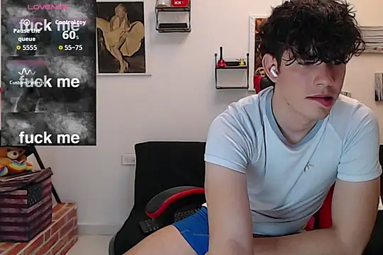 Snapshot of Angelo-cianuro- chatting on 11/13/25, 11:03 Angelo-cianuro- online show from 11/13/25, 11:03