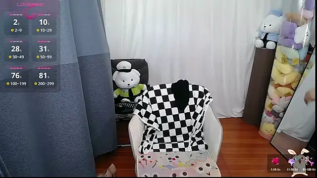 Snapshot of CN-Doudou chatting on 09/12/25, 02:33 CN-Doudou online show from 09/12/25, 02:33