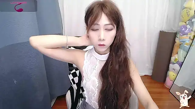 Snapshot of CN-Doudou chatting on 09/30/25, 02:27 CN-Doudou online show from 09/30/25, 02:27
