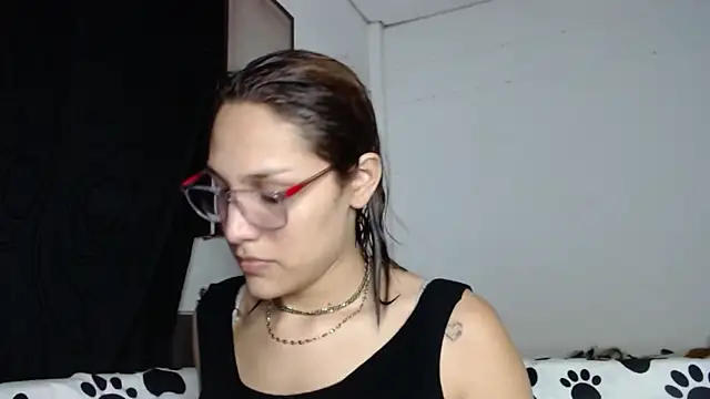 Snapshot of alexandra_lorens chatting on 11/09/25, 01:15 alexandra lorens online show from 11/09/25, 01:15