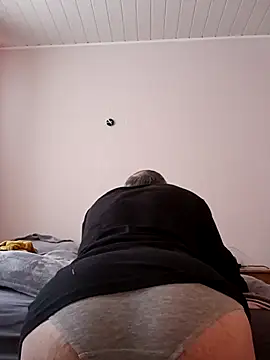 BesterJunge45 online show from 01/04/25, 09:43