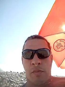 Lovely milk online show from 10/15/25, 08:36