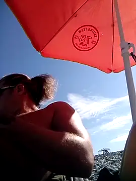 Lovely milk online show from 10/17/25, 09:12