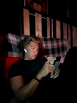 Lovely milk online show from 10/20/25, 07:58