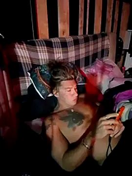 Lovely milk online show from 11/18/25, 08:24