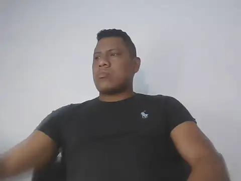 Snapshot of latinblack01 chatting on 10/06/25, 02:03 latinblack01 online show from 10/06/25, 02:03