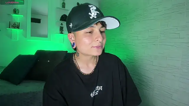 Snapshot of ZuryRamirez_ chatting on 10/11/25, 09:24 ZuryRamirez online show from 10/11/25, 09:24