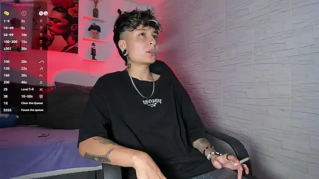 Snapshot of ZuryRamirez_ chatting on 11/08/25, 08:40 ZuryRamirez online show from 11/08/25, 08:40