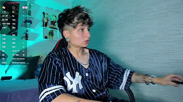 Snapshot of ZuryRamirez_ chatting on 11/10/25, 09:03 ZuryRamirez online show from 11/10/25, 09:03