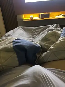 Snapshot of Hjsjsjsjjd chatting on 10/28/25, 11:47 Hjsjsjsjjd online show from 10/28/25, 11:47