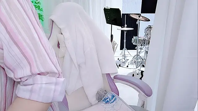 Vaness-a online show from 11/20/25, 12:44