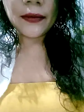 Snapshot of Kasandra02 chatting on 02/22/25, 05:12 Kasandra02 online show from 02/22/25, 05:12