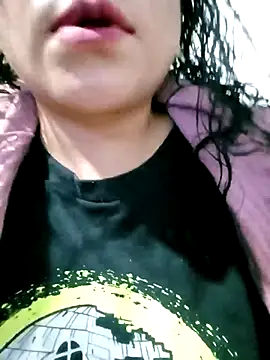 Snapshot of Kasandra02 chatting on 03/05/25, 04:34 Kasandra02 online show from 03/05/25, 04:34