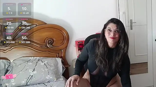 Julie Boronat26 online show from 09/16/25, 10:16