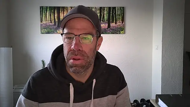 Snapshot of Harry_Boldt chatting on 11/27/25, 07:21 Harry Boldt online show from 11/27/25, 07:21