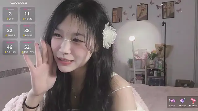 Snapshot of Luminous163 chatting on 02/05/25, 10:51 Luminous163 online show from 02/05/25, 10:51