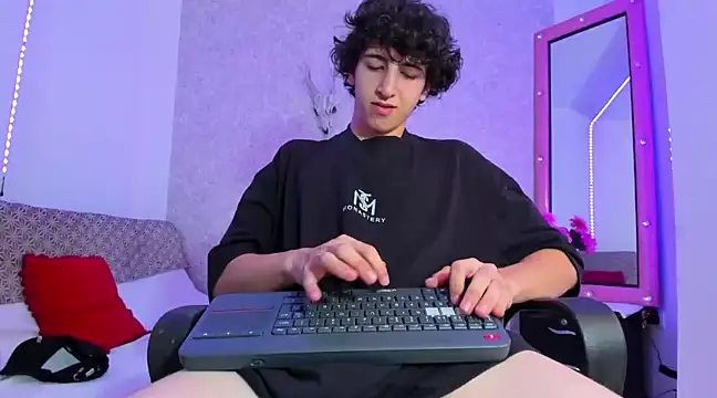 Kerverr  online show from 01/15/25, 04:15