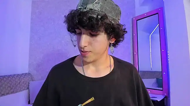 Kerverr  online show from 01/25/25, 01:54