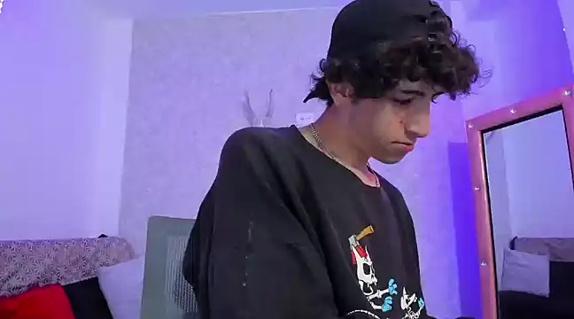 Kerverr  online show from 02/03/25, 04:31