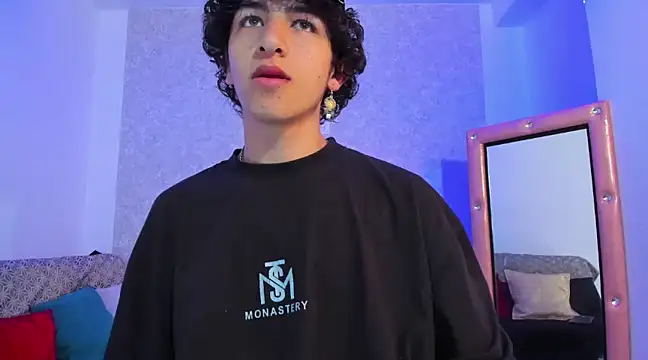 Kerverr  online show from 02/05/25, 02:26