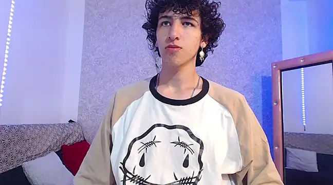 Kerverr  online show from 02/12/25, 01:48