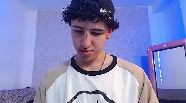 Kerverr  online show from 02/15/25, 01:49