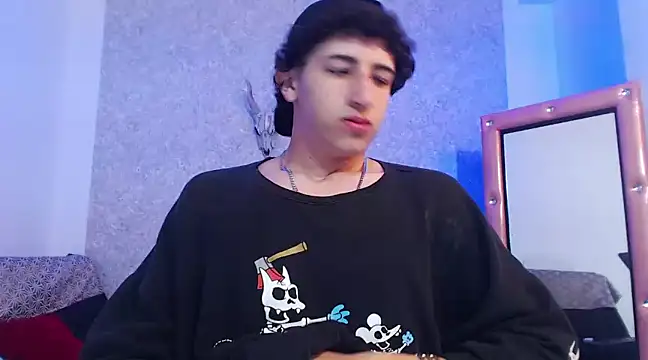 Kerverr  online show from 02/18/25, 04:37