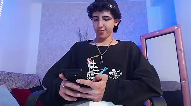 Kerverr  online show from 02/18/25, 11:41