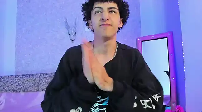 Kerverr  online show from 03/06/25, 04:07