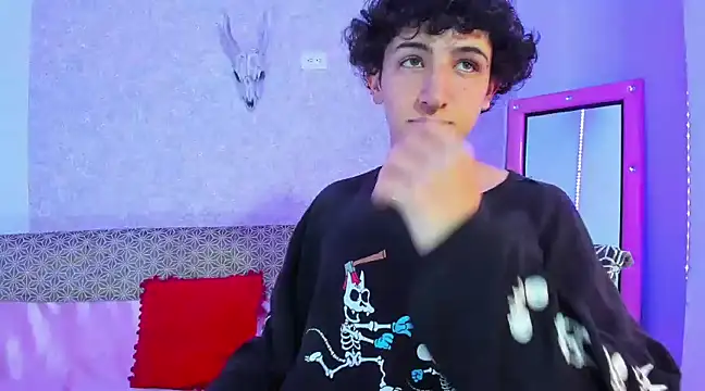 Kerverr  online show from 03/13/25, 03:17