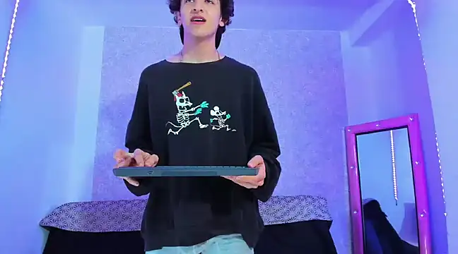 Kerverr  online show from 03/19/25, 03:20