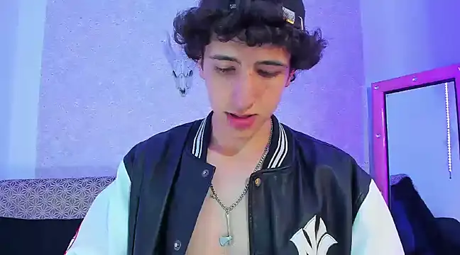 Kerverr  online show from 03/20/25, 01:57