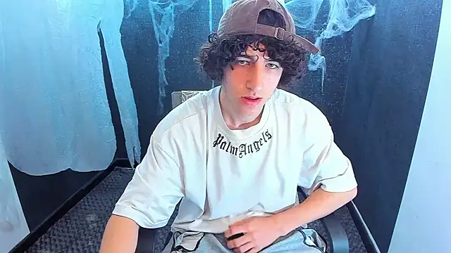 Kerverr  online show from 10/30/25, 01:34