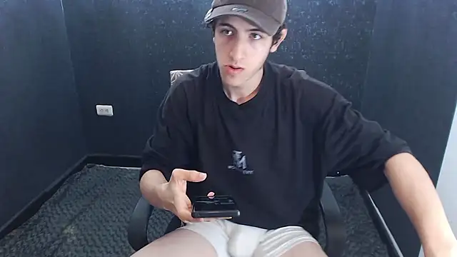 Kerverr  online show from 11/14/25, 07:45