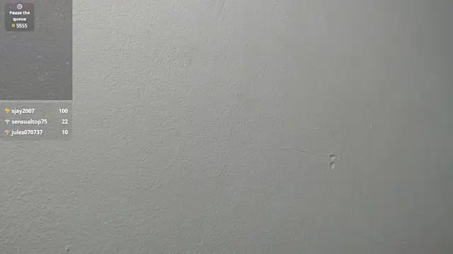 Snapshot of sussy_leon chatting on 03/21/25, 12:28 sussy leon online show from 03/21/25, 12:28