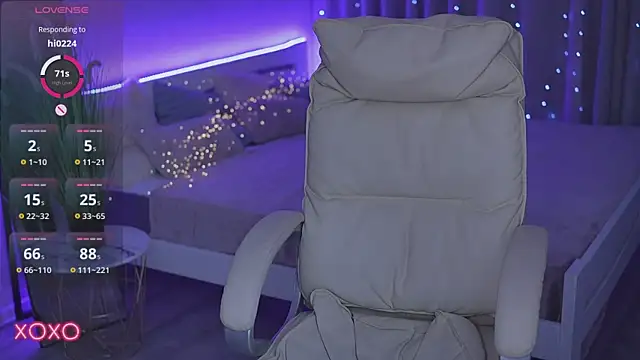 YourLolaBunny online show from 10/29/25, 07:26