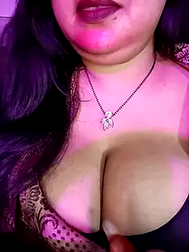 Suhanakhan00 online show from 11/21/25, 06:17