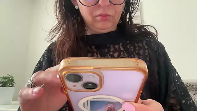 Serena 4you online show from 11/04/25, 03:22