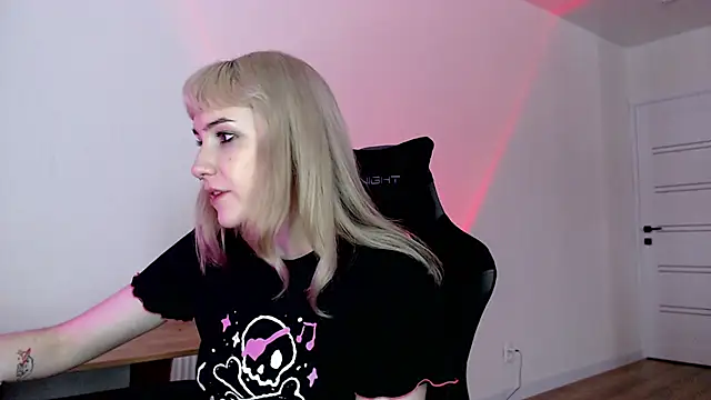 Princess Shy    online show from 03/03/25, 02:15