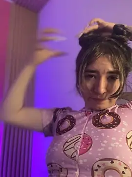 Sophie LS online show from 02/04/25, 02:28