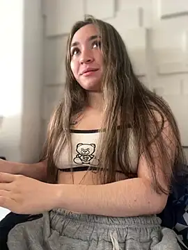 Sophie LS online show from 02/27/25, 12:34