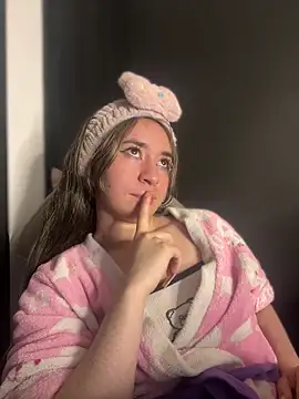 Sophie LS online show from 02/28/25, 07:26