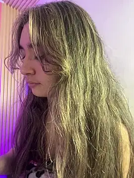 Sophie LS online show from 03/05/25, 04:56